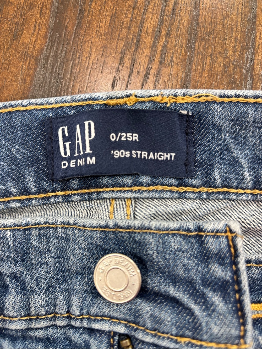 GAP '90s Slim Straight Leg High Rise Medium Wash 5-Pocket Size 0/25 - Picture 3 of 4